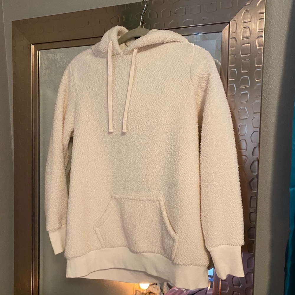 Fluffy pullover